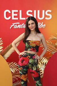 victoria-justice-at-celsius-fantasy-vibe-launch-and-afterparty-in-malibu-03-02-2023-6.jpg.8d03cd3dabc3e13dc30984424cd5d471