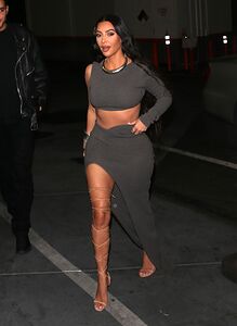 kim-kardashian-at-a-birthday-party-in-beverly-hills-05-23-2021-4.jpg.ebf33e253d6d11d05f56eeafdbb8a39d