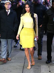 kim-kardashian-outside-good-morning-america-in-new-york-02-05-2020-5.jpg.f929cea573c6402ddf01e1cf05703ee6