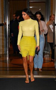 kim-kardashian-outside-good-morning-america-in-new-york-02-05-2020-11.jpg.322a60be5de0a45327fa9e4dfb95176b